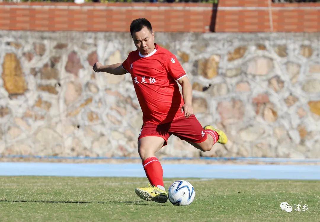 米乐注册网站关于里程碑夜菲尼克斯太阳强势反弹；亚冠今晚刷纪录；悬念犹存；轮换策略成焦点的信息